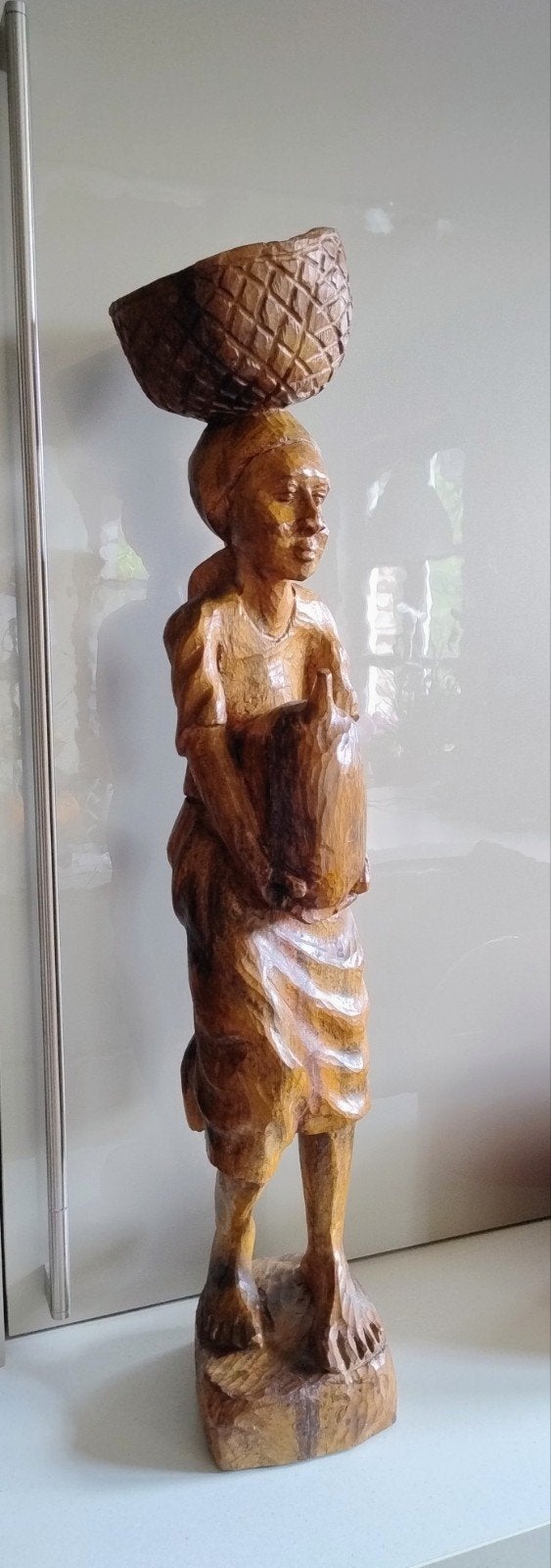 Mooi houten antieke Afrikaanse beeld van liefst 75cm hoog,, Antiek en Kunst, Ophalen, Beeld, Vrouw