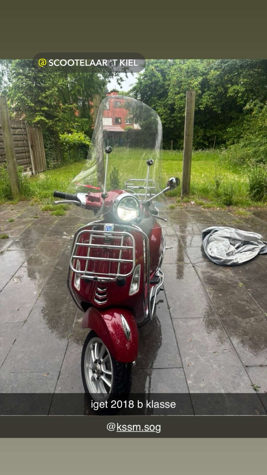 Vespa primavera B klasse, Fietsen en Brommers, Ophalen of Verzenden, Zo goed als nieuw