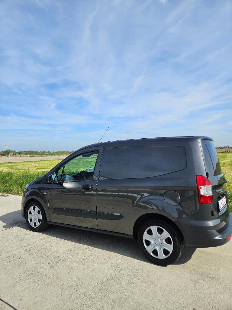 Ford Transit Courier grijs bj 03/2021 benzine te koop, Auto's, Ford, Particulier, Transit, ABS, Airbags, Airconditioning, Bluetooth
