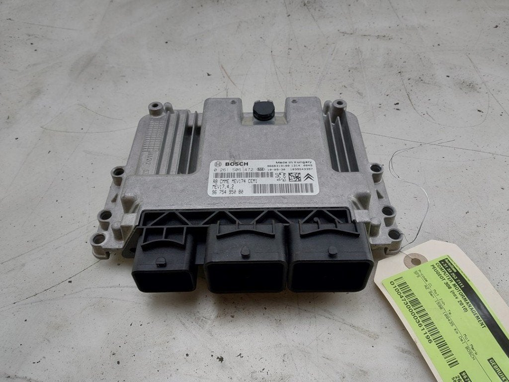 CALCULATEUR MOTEUR ECU Peugeot 308 (4A / C), Robert Bosch AG, Utilisé, Robert-Bosch-Allee 1
74232  Abstatt, DE, Engineering@bosch.com