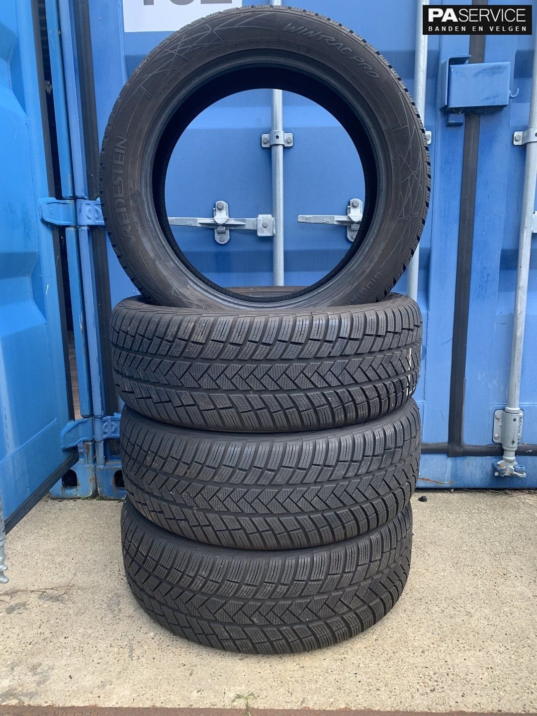 4x Vredestein 245 50 20 Winterbanden met 7.2 en 7 mm, Auto-onderdelen, Gebruikt, Velg(en), -, -
