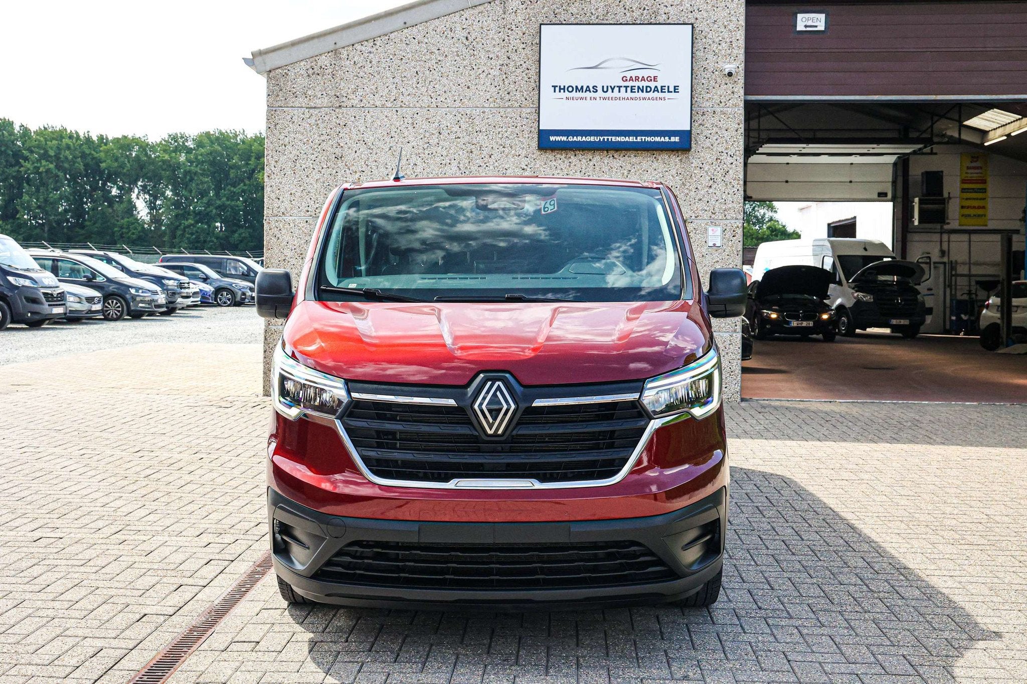 Renault Trafic 6-ZITPLAATS*AUTOMAAT*NAVIGATIE*ACHTERUITRIJCA, Auto's, Renault, Gebruikt, 4 cilinders, Bedrijf, Diesel