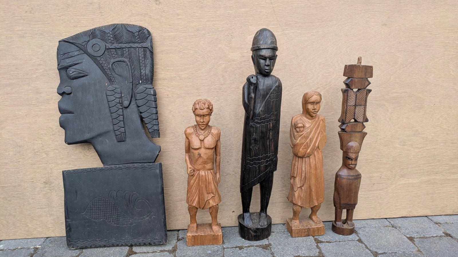 Statuettes malgaches, Antiquités & Art, Enlèvement