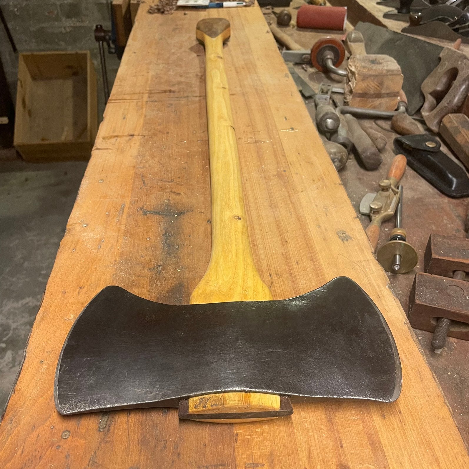 Vintage Amerikaanse dubbelbit bijl handgemaakte steel, Antiek en Kunst, Ophalen of Verzenden