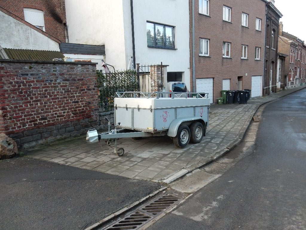 remorque, Enlèvement, Comme neuf