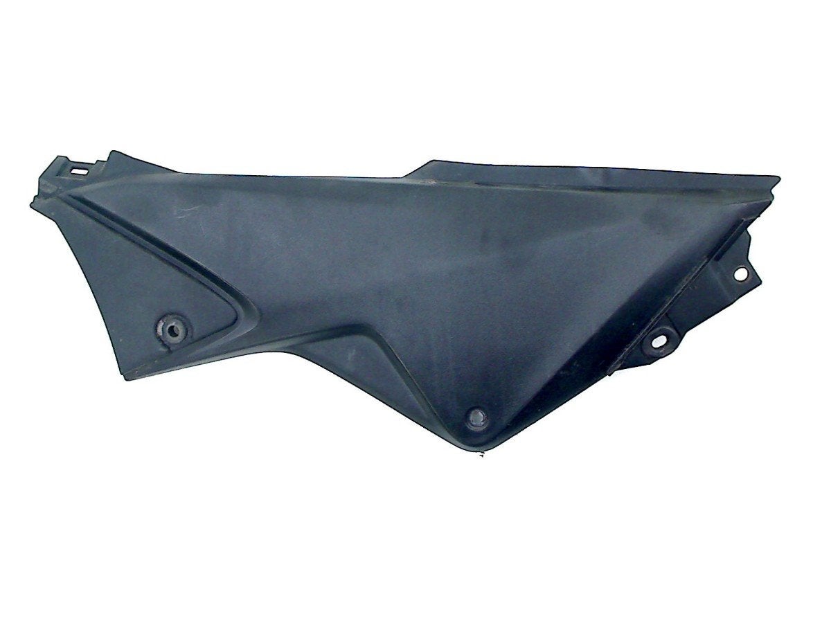 CADRE DE COUVERTURE GAUCHE Honda (83610-kyj-9000), Dhr. S. di Majo, Utilisé, Info@cama-motorparts.nl, P.J. Troelstraweg 8 8
3144 CX  MAASSLUIS, NL
