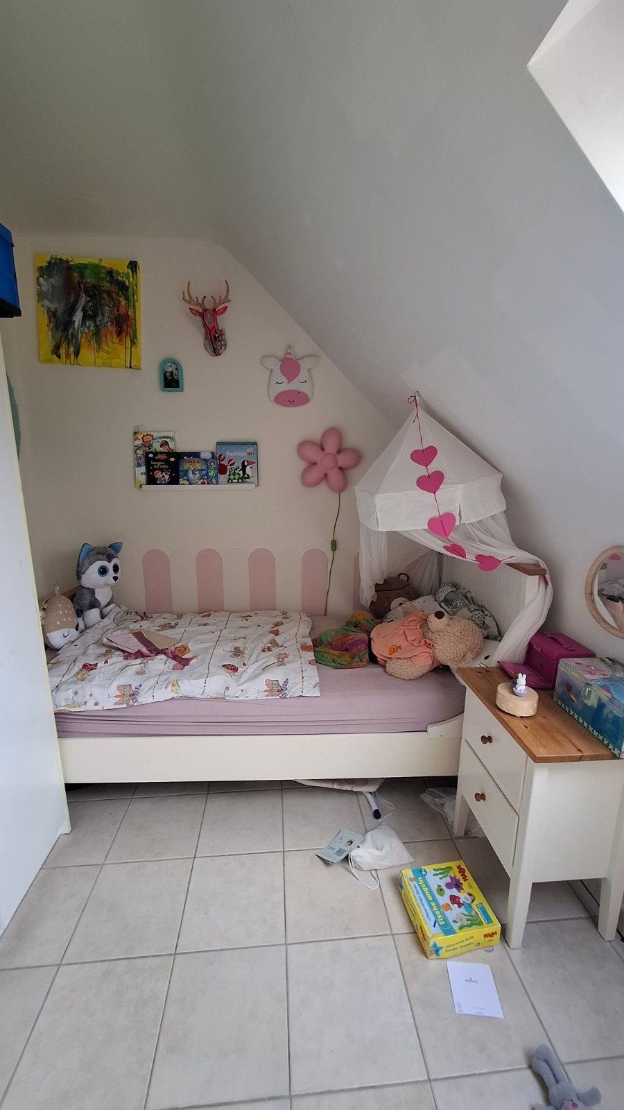 bed met nachtkastje Ikea, Kinderen en Baby's, Kinderkamer | Stapelbedden en Hoogslapers, Ophalen, Gebruikt, Halfhoogslaper