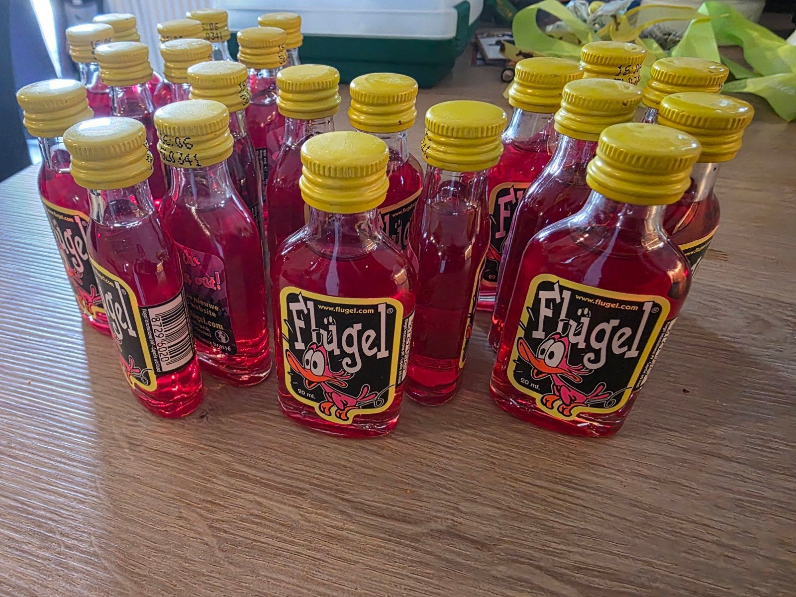 22 flesjes flugel voor 5 euro, Verzamelen, Supermarktacties, Ophalen
