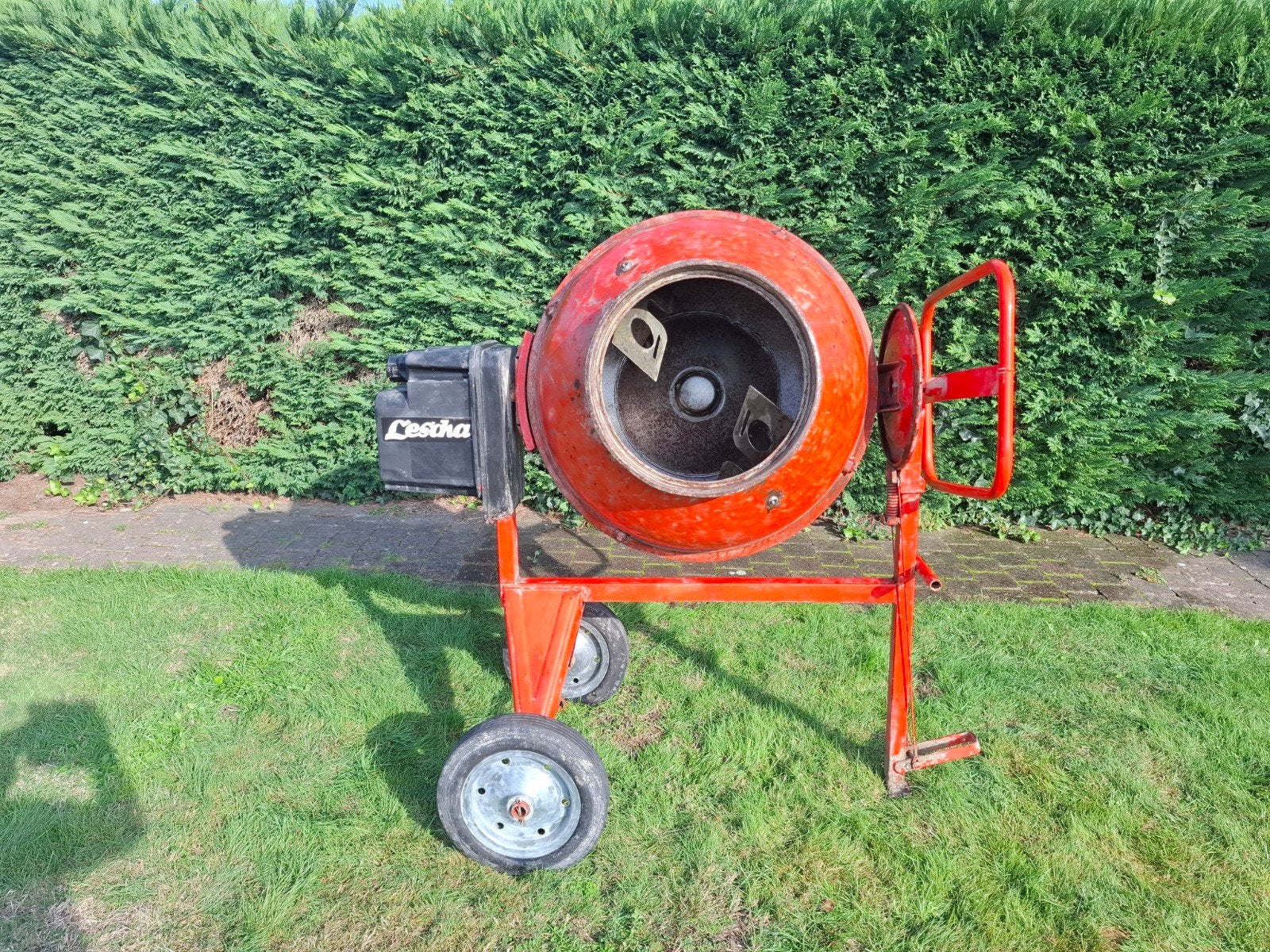 Betonmolen Lescha 185 S, Doe-het-zelf en Bouw, Ophalen
