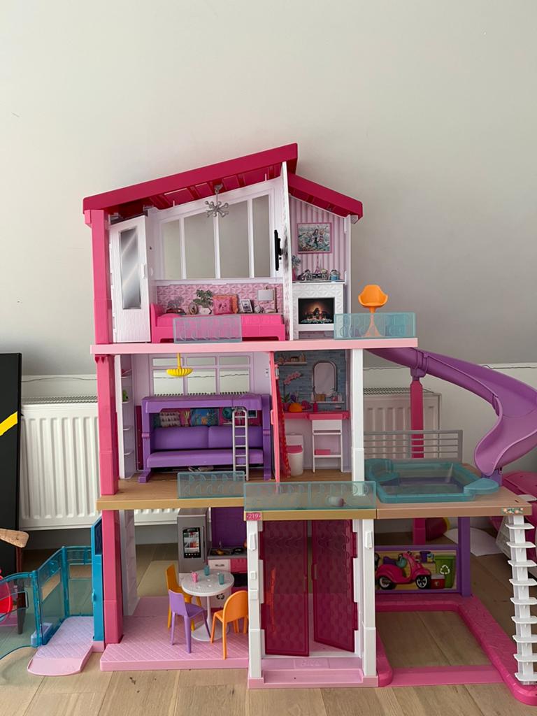 Maison de barbies, Ophalen, Zo goed als nieuw