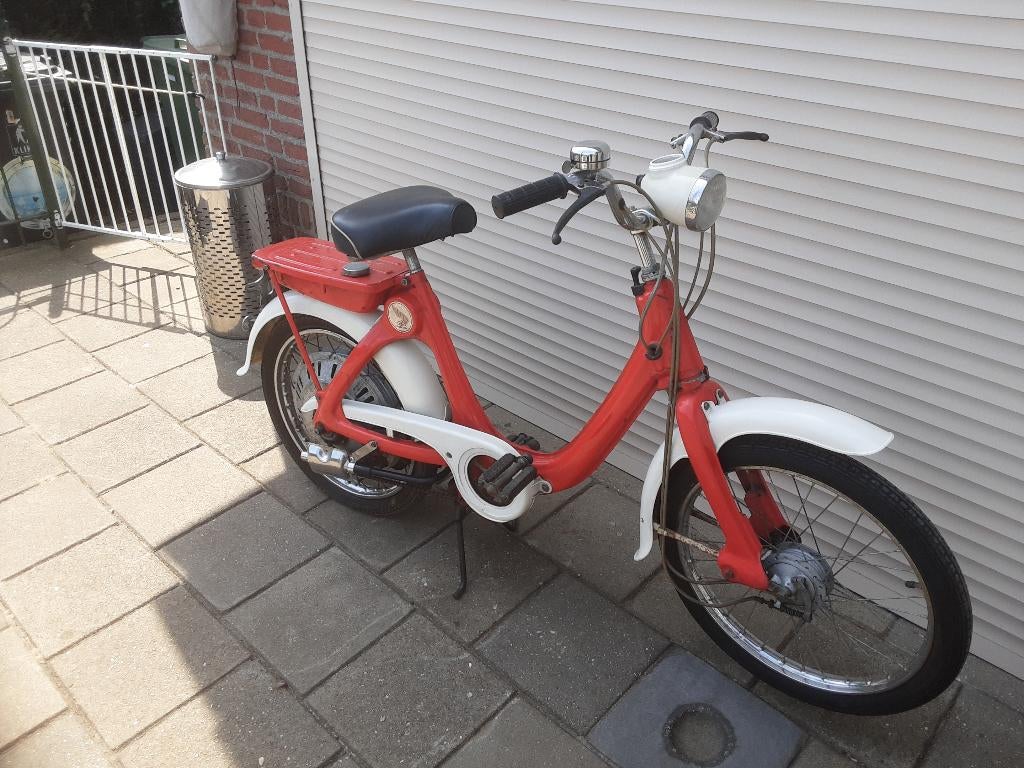 Honda p50e lopend met kenteken, Fietsen en Brommers, Brommers | Oldtimers, 49 cc, Klasse B (45 km/u), Ophalen, Overige merken