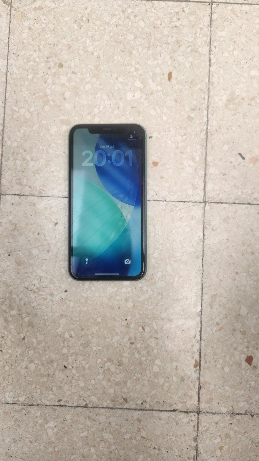 Te koop iPhone 11 64gb, Telecommunicatie, Mobiele telefoons | Hoesjes en Screenprotectors | Apple iPhone, Ophalen of Verzenden
