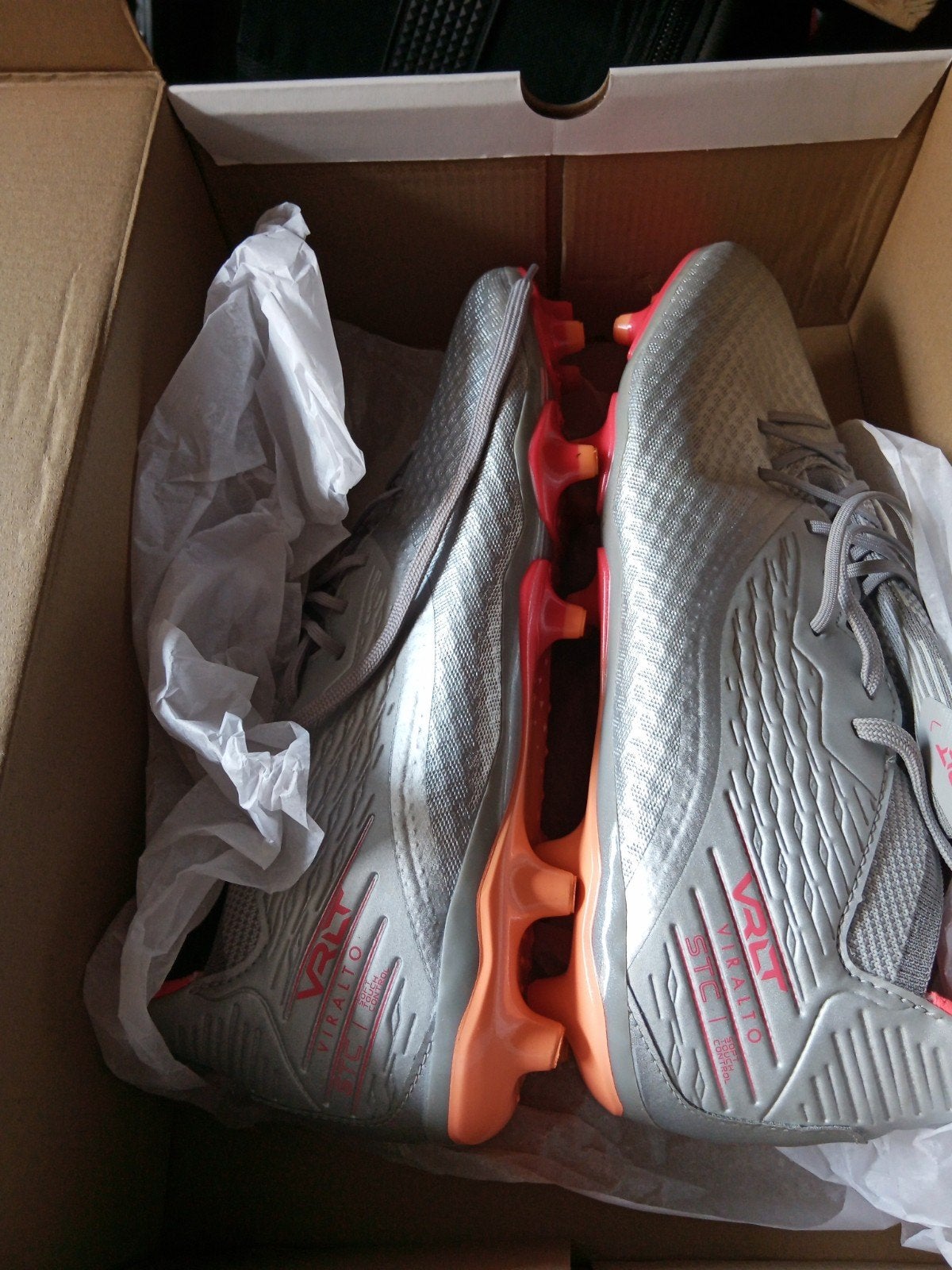 Voetbalschoenen 47 nieuw, Ophalen, Nieuw, Schoenen