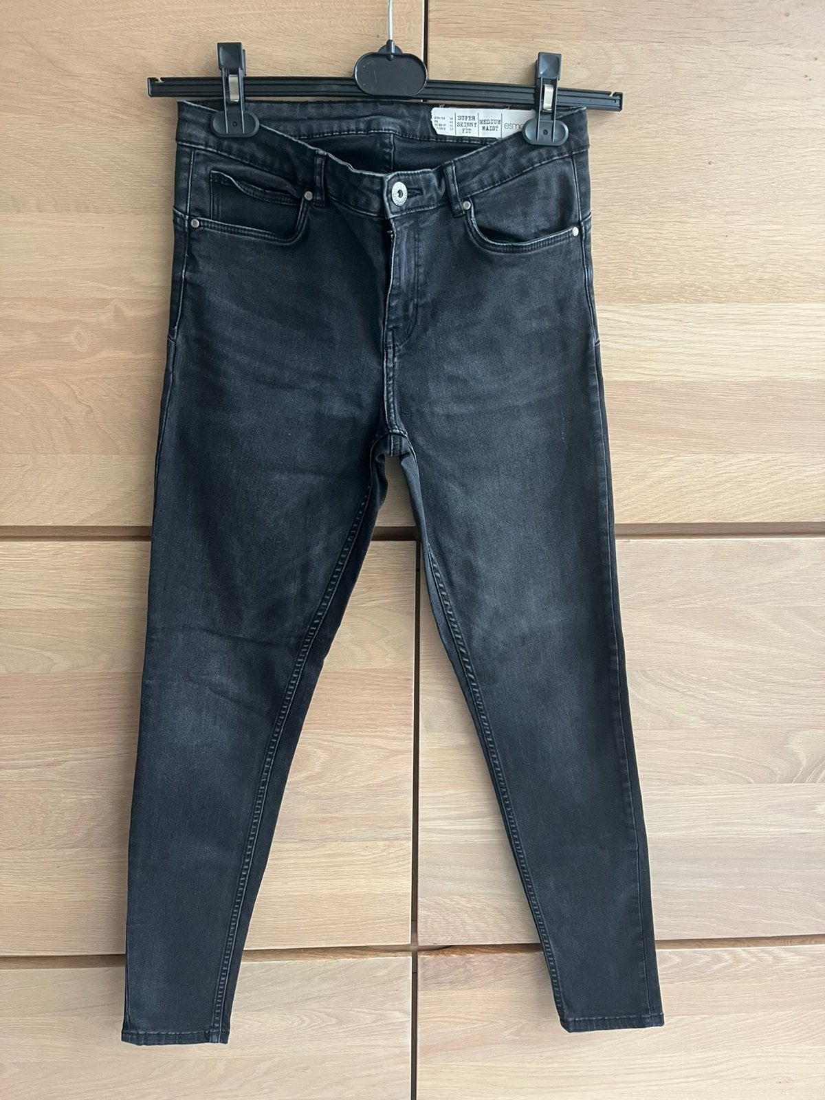 Jeans ESMARA, Enlèvement ou Envoi, Comme neuf, Noir