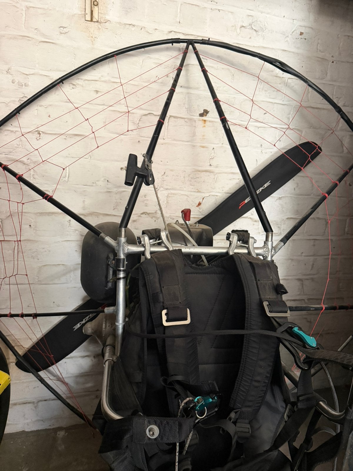 Paramoteur, Enlèvement, Comme neuf