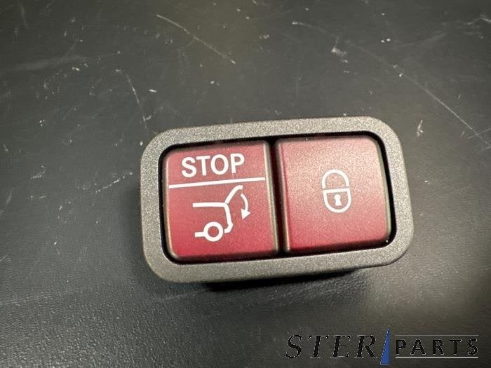 Schakelaar achterklep van een Mercedes GLB-Klasse, Gebruikt, -, Ophalen of Verzenden, -