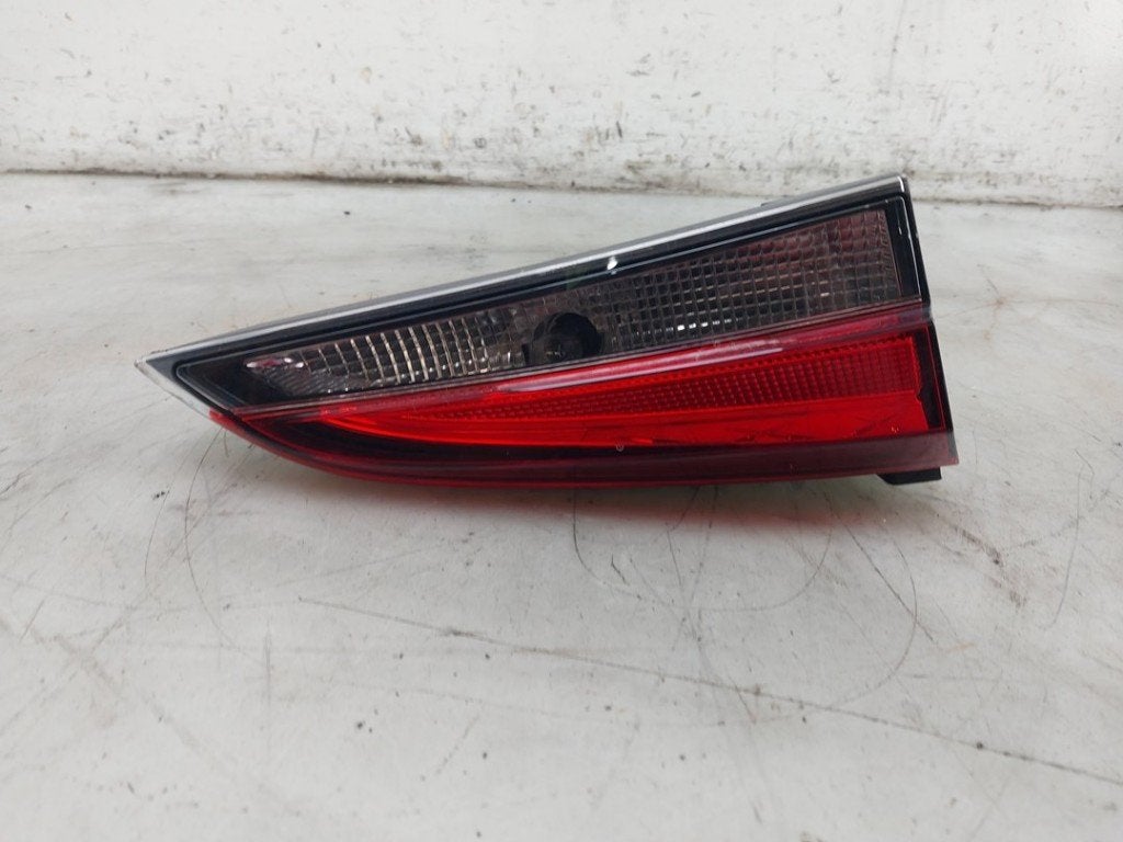 ACHTERLICHT LINKS Skoda Kamiq (01-2019/-) (|658945093|), Gebruikt, Info@skoda-auto.de, Skoda, Max-Planck-Straße  3-5
64331  Weiterstadt, DE
