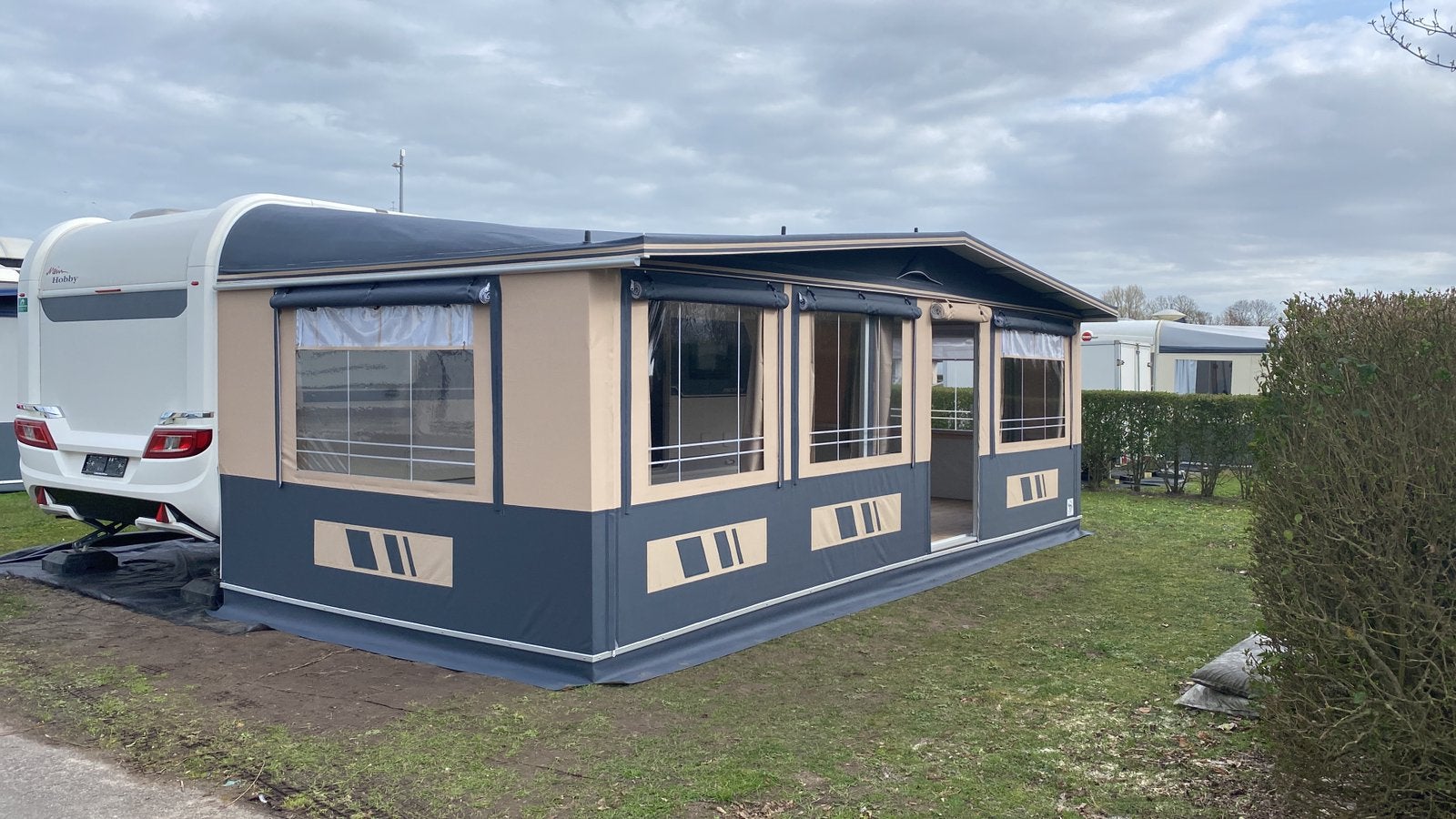 Hobby560 prestige + nieuwe levooz, Caravans en Kamperen, Caravans, Particulier, Airco, Hobby