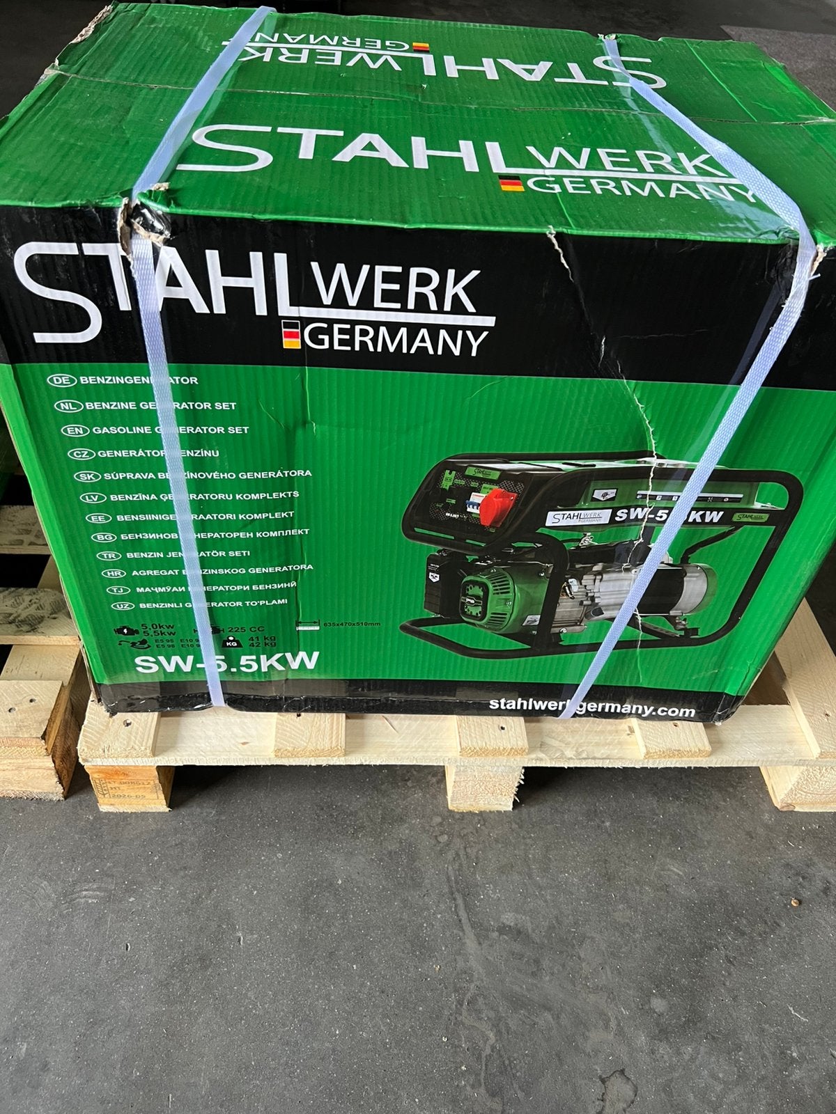 Benzine generator Stahlwerk, Ophalen