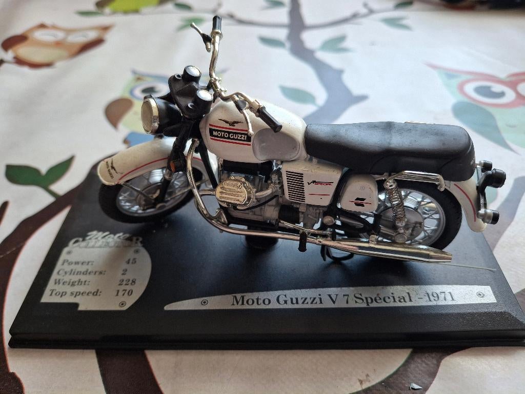 Moto Guzzi V7 Spécial 1971 wit (Solido), Ophalen of Verzenden, Nieuw, Motor, Solido