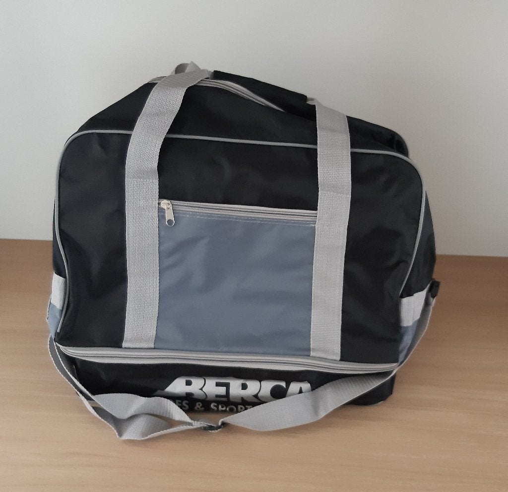 Zwarte sporttas (voetbaltas) met schoenenvak - nog nieuw, Ophalen of Verzenden, Nieuw