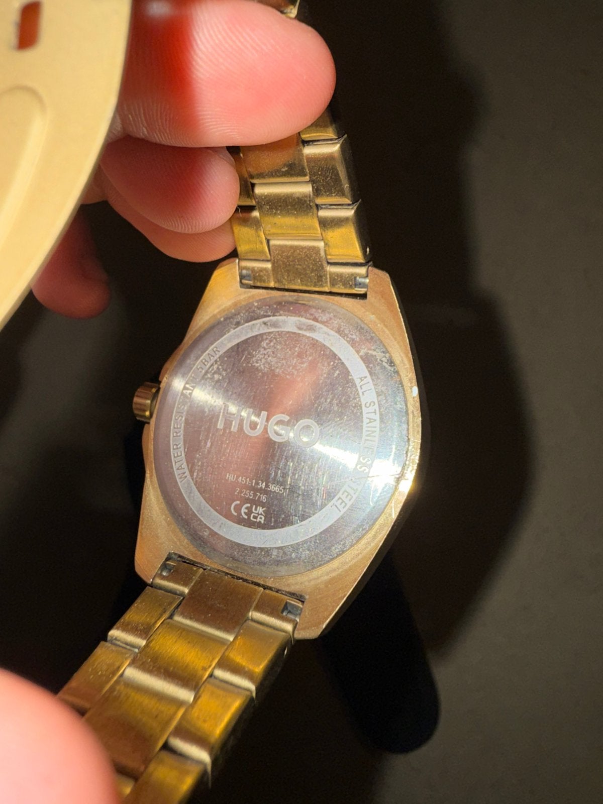 Montre Hugo Boss en acier doré, Montre-bracelet, Autres marques, Enlèvement ou Envoi, Acier