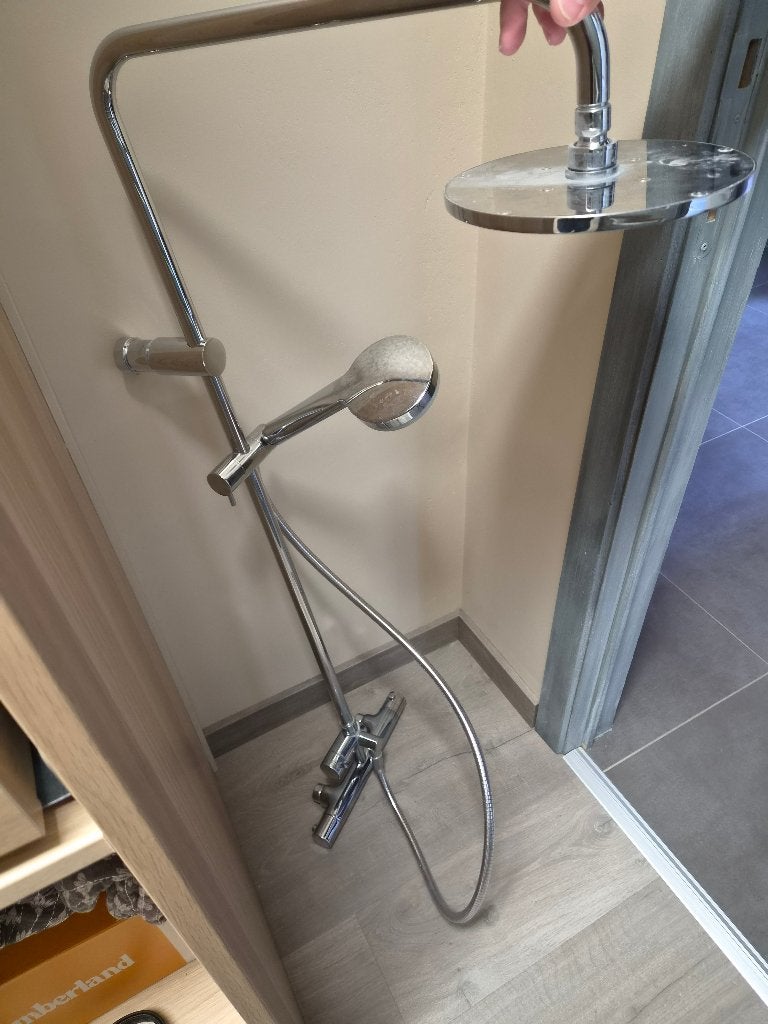Colonne de douche avec vanne thermostatique, Enlèvement, Utilisé, Chrome, Douche