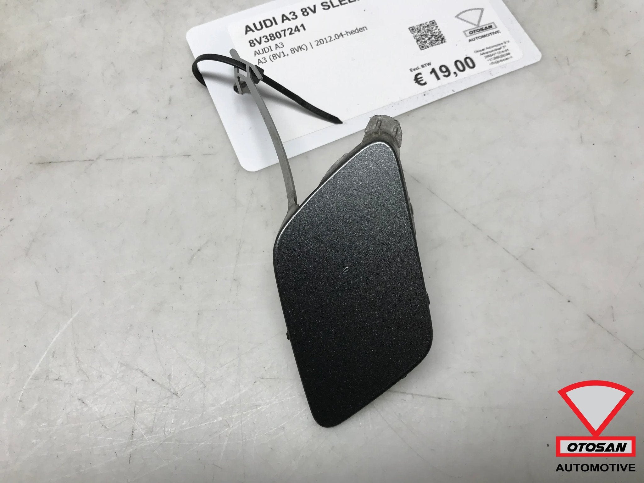Audi A3 8V Towing Eye Cover Pare-chocs avant S-Line 8V380724, Pare-chocs, AUDI AG, Auto-Union-Strasse 1
85045  Ingolstadt, DE