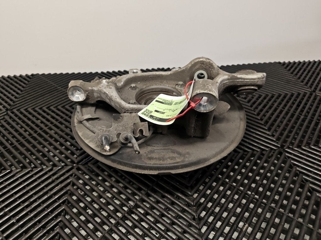 FUSEE ARRIERE DROITE Mercedes-Benz C (W205) (|A2053500241|), Autos : Pièces & Accessoires, Mercedes-Benz, Utilisé, Dialog.mb@mercedes-benz.com