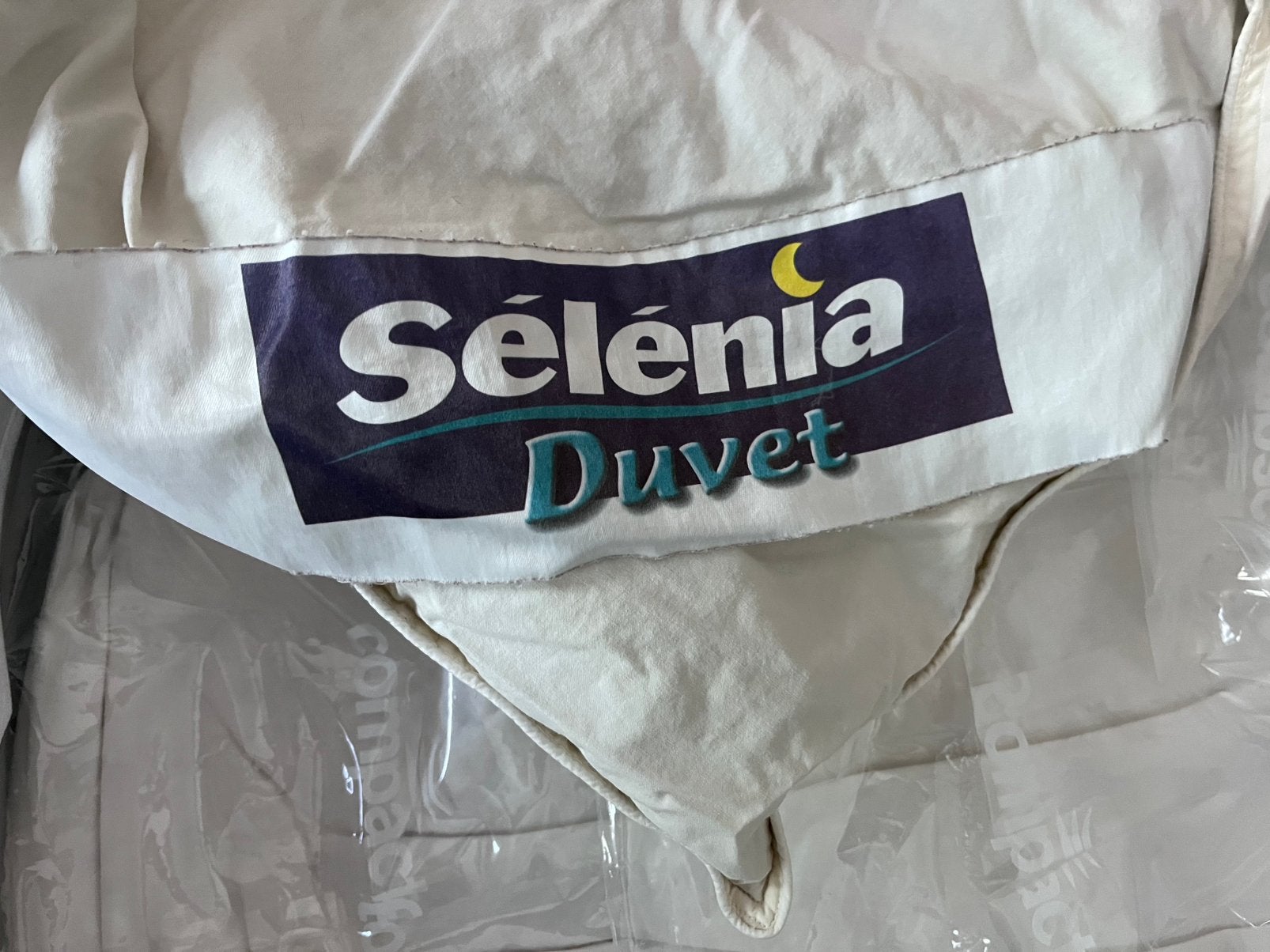 Donsdeken Sélénia - 240 x 220 cm, Huis en Inrichting, Ophalen, Anti-allergisch, Gebruikt, Wit
