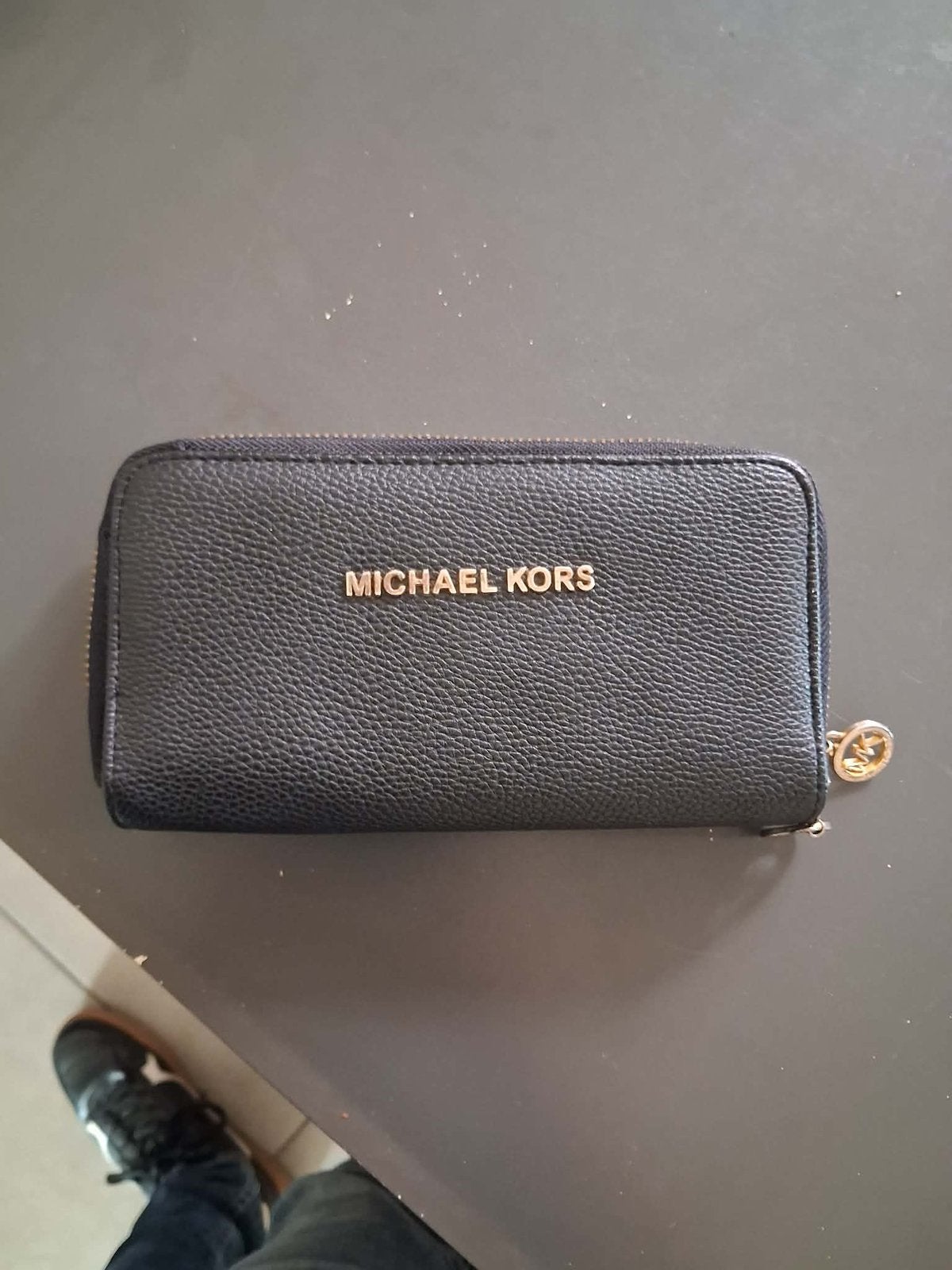 Te Koop: Portemonnee Michael Kors, Handtassen en Accessoires, Portemonnees, Ophalen of Verzenden, Zo goed als nieuw