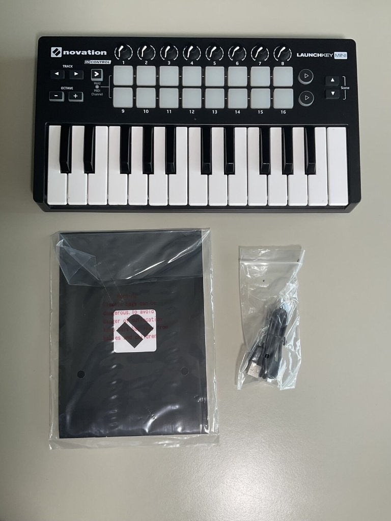 Clavier MIDI Novation Launchkey Mini, Muziek en Instrumenten, Midi-apparatuur, Ophalen, Nieuw