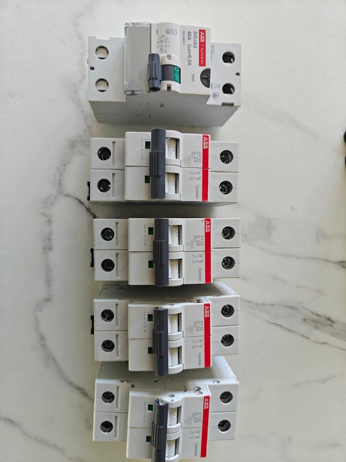diff 40a 4 automaten 20a van abb, Enlèvement