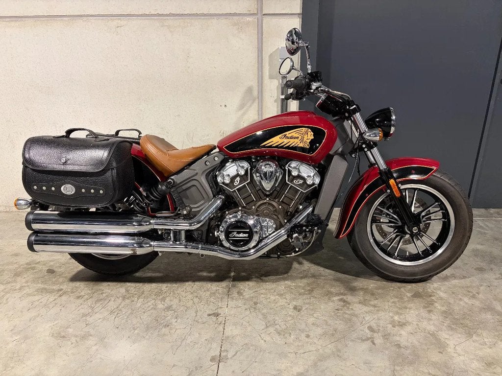 Indian Scout met tassenset, Motos, Entreprise, Plus de 35 kW, Chopper, 1133 cm³