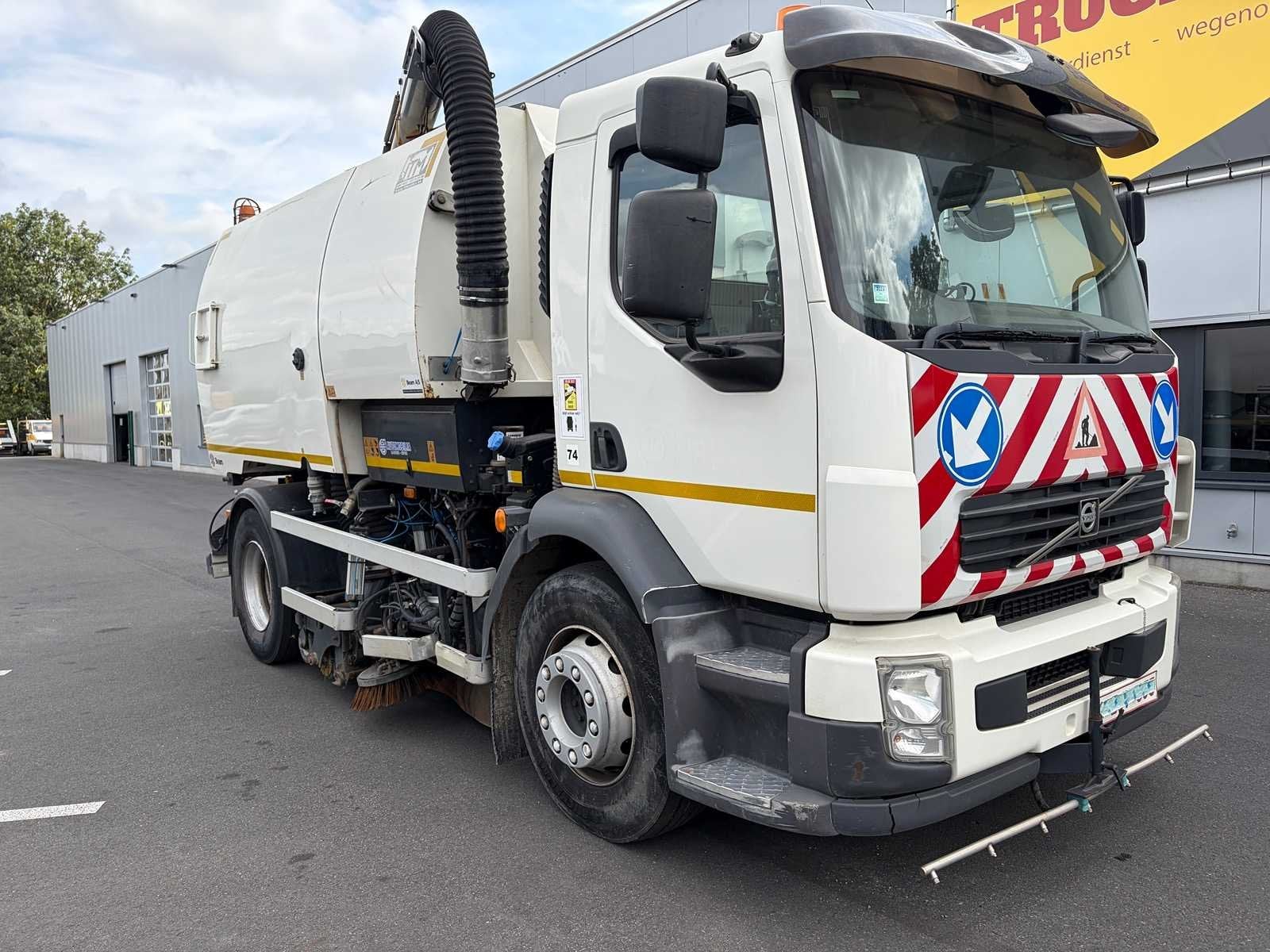 Volvo - 2013 - FL300 - Camion, Autos, Camions, Euro 5, Achat, Entreprise, Autres carburants