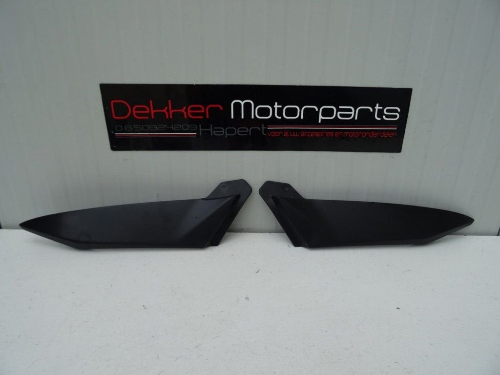 Tankkapjes / 2x Tankkap Yamaha YZF R1 2002-2003 RN09, Motoren, Gebruikt, -, -, Ophalen of Verzenden