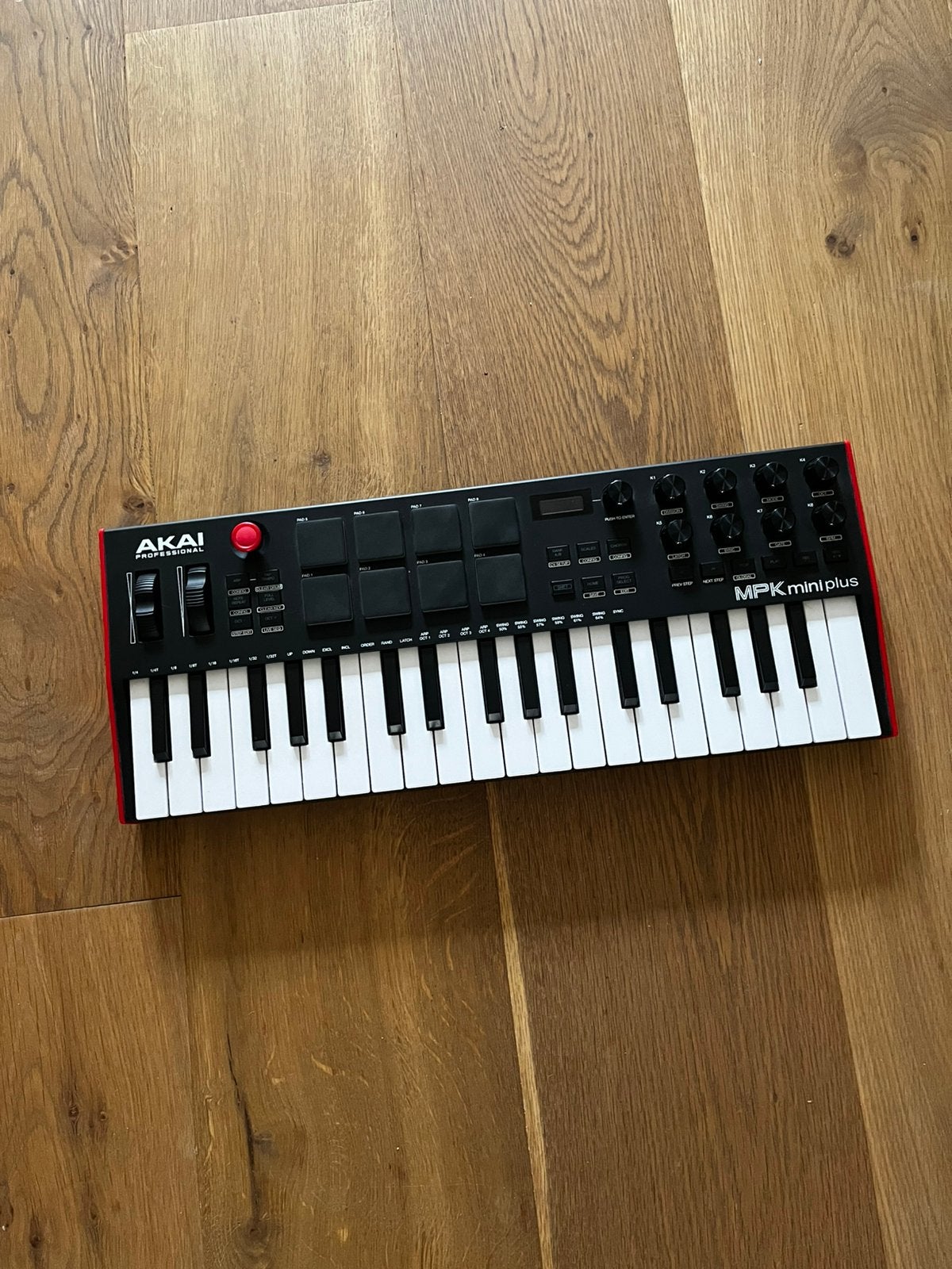 AKAI MPK Mini Plus, Ophalen of Verzenden, Zo goed als nieuw