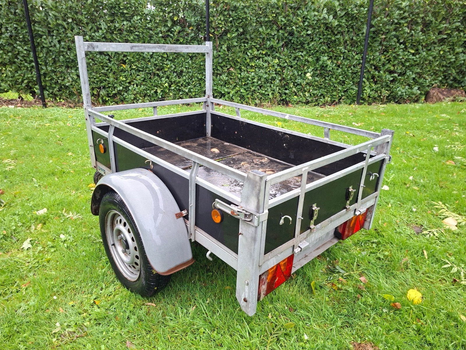 aanhangwagen ongeremd, Enlèvement