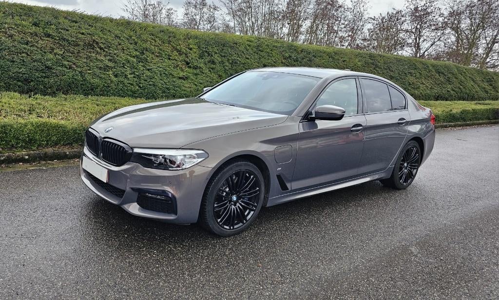 BMW 530e M Sport pakket | Leder | 1e eigenaar | Topstaat , Auto's, Automaat, 4 deurs, 4 cilinders, Bruin