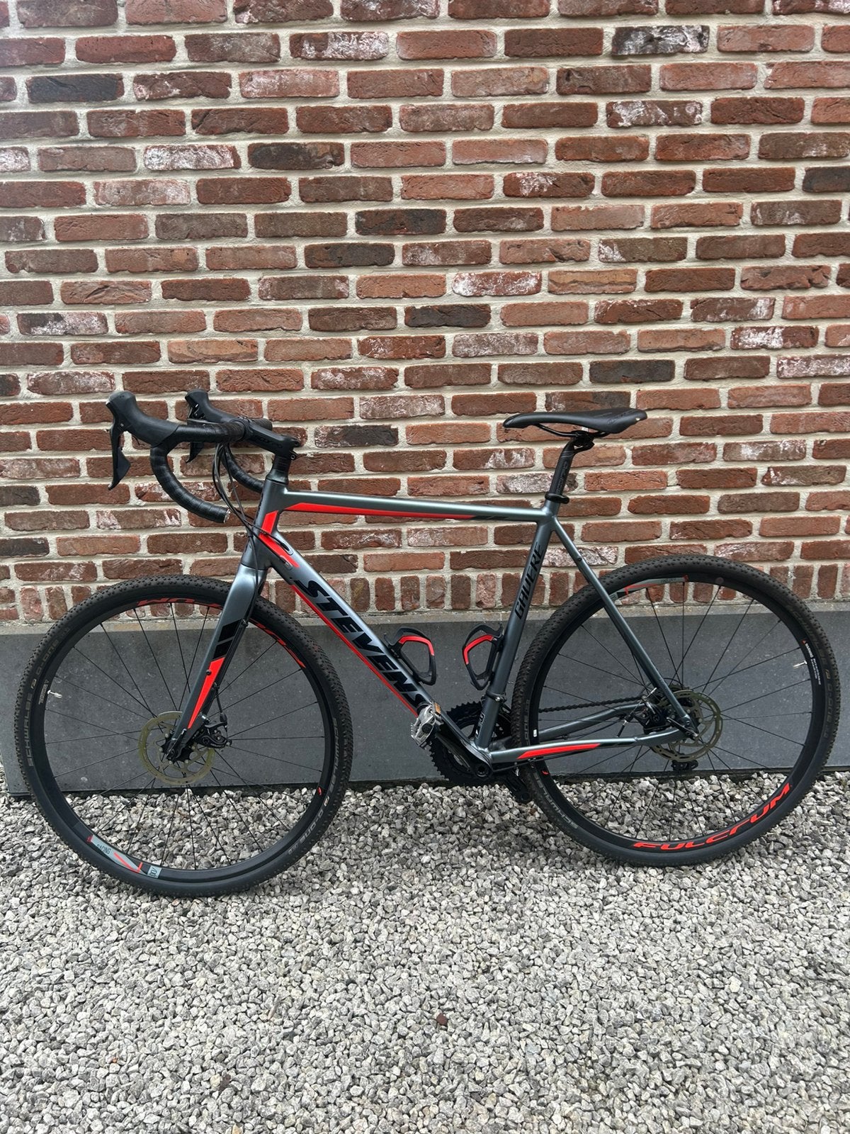 Stevens gravelbike, Vélos & Vélomoteurs, Vélos | Vélos de course, Enlèvement, Comme neuf