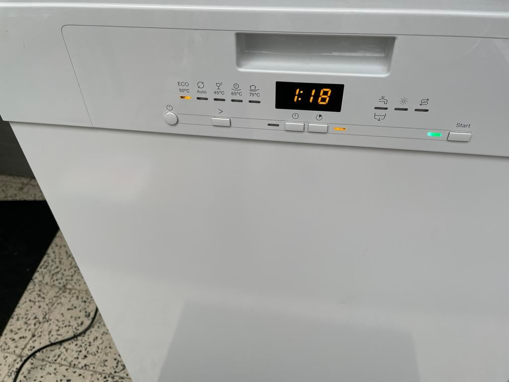 Lave-vaisselle encastrable Miele G5022 SCU, 85 à 90 cm, Encastré, Moins de 10 litres, Comme neuf