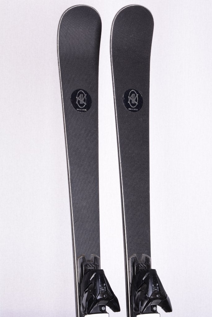 165 cm ski's AK SKI BLACK, woodcore, titan, carbon, Overige merken, 160 tot 180 cm, Gebruikt, Verzenden