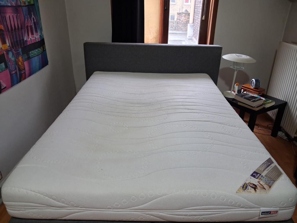 Matelas 140x190 dur., Enlèvement, Matelas