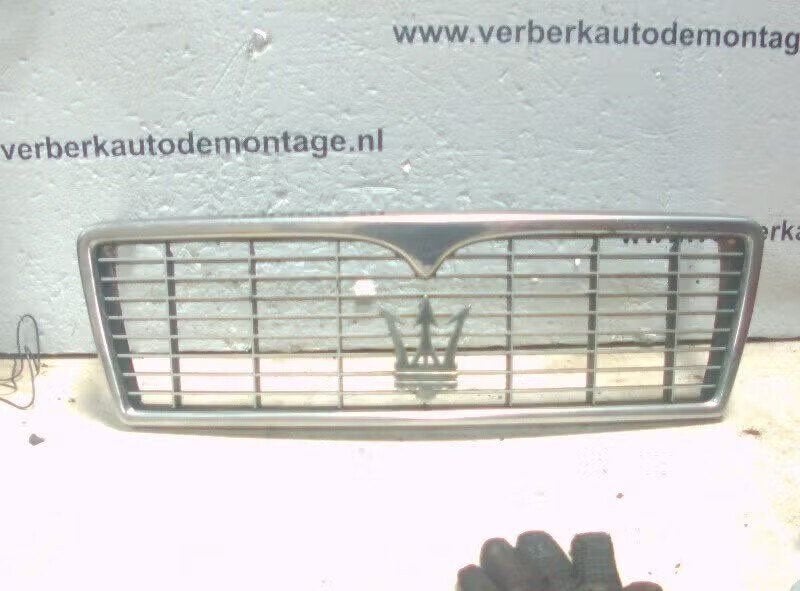 GRILLE Maserati Bi-turbo (01-1970/-), Webaccessibility@stellantis.com, Enlèvement ou Envoi, Stellantis N.V., Utilisé