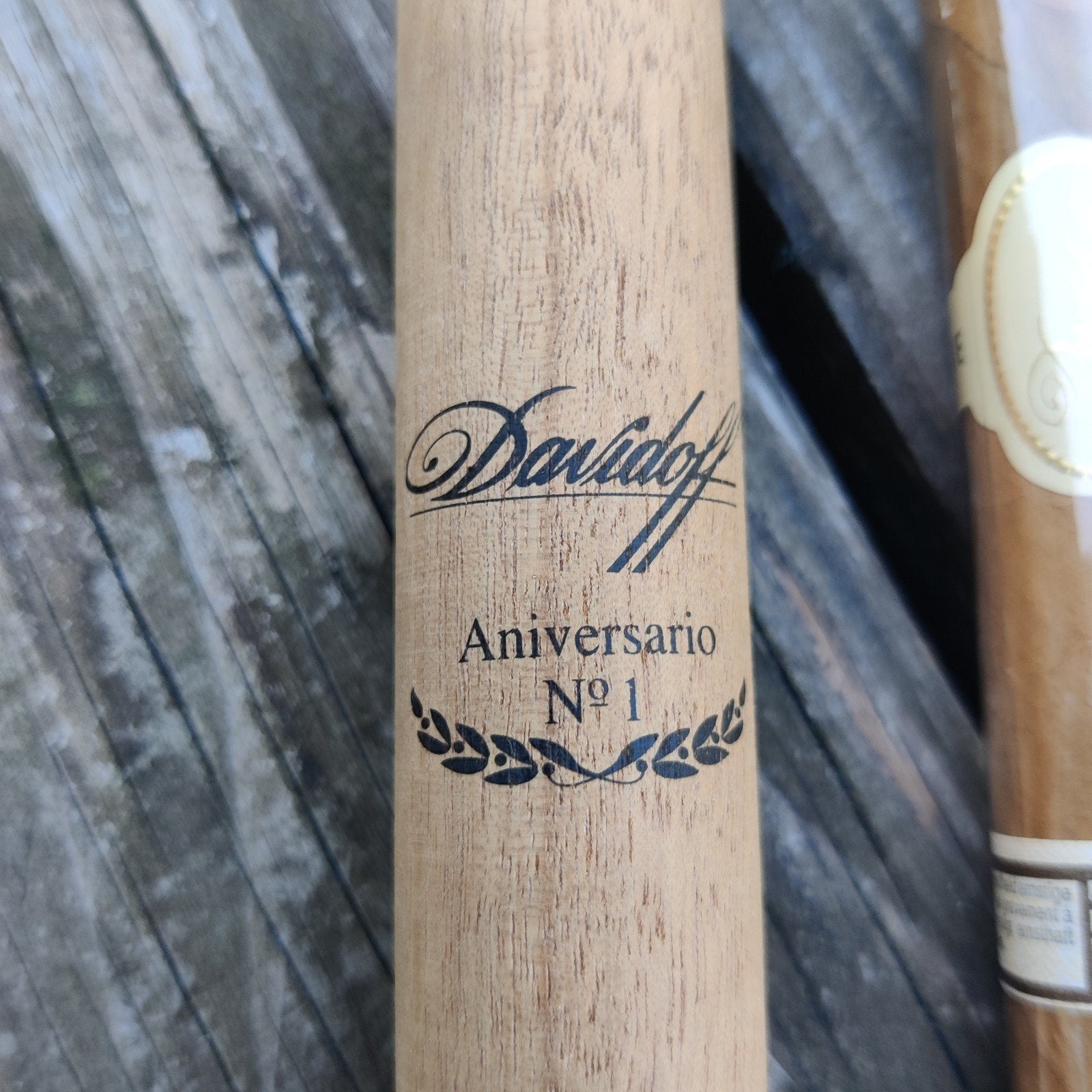 Davidoff Aniversario nr 1 limited edition sigaar, Enlèvement