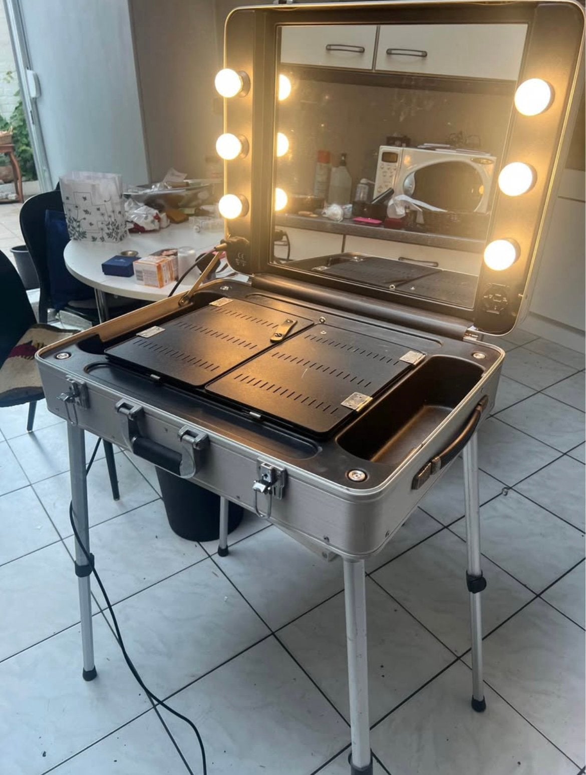 Malette de maquillage professionnel, Bijoux, Sacs & Beauté, Beauté | Cosmétiques & Maquillage, Enlèvement