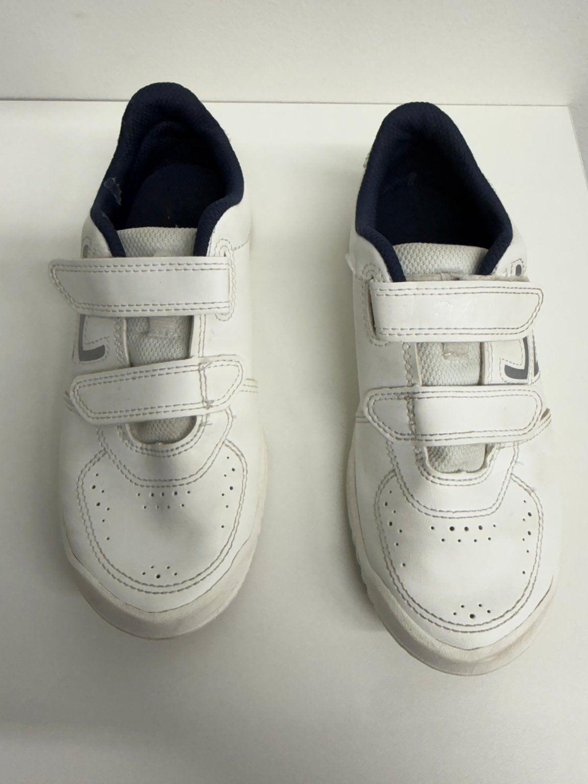 Sportschoenen met klittenband maat 33 decathlon, Ophalen, Zo goed als nieuw, Jongen of Meisje, Sportschoenen
