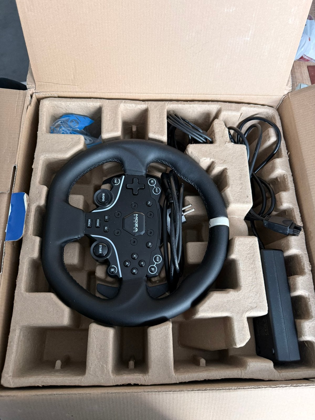 Moza R5 + HBP handbrake., Ophalen, Zo goed als nieuw, Stuur of Pedalen, PlayStation 5