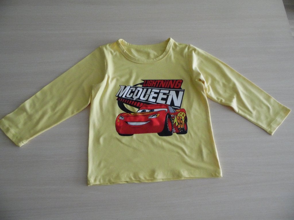NIEUW T-SHIRT MET LANGE MOUWEN VAN DISNEY CARS, Kinderen en Baby's, Kinderkleding | Maat 104, Disney, Nieuw, Ophalen of Verzenden