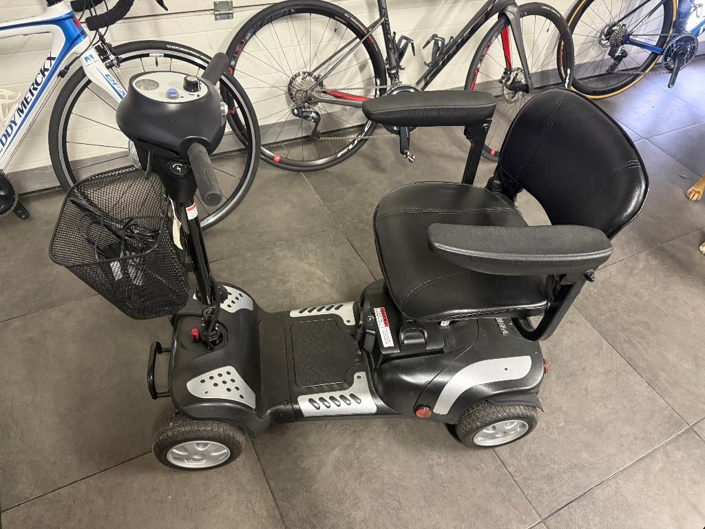 scootmobiel Vermeiren elektr scooter, Ophalen, 10 km/u of minder, 16 t/m 25 km, Nieuw